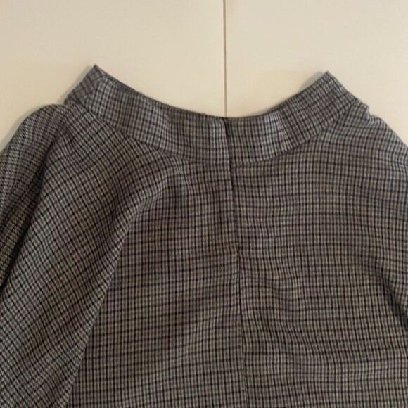 School girl circle plaid shorts size womens medium shades of grey - Picture 5 of 10